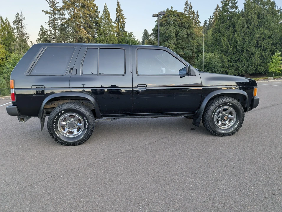 1994 Nissan Pathfinder 1st Gen - Image 28 of 31