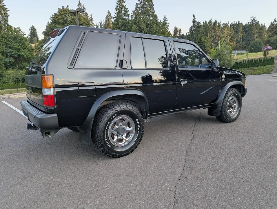 1994 Nissan Pathfinder 1st Gen - Image 26 of 31