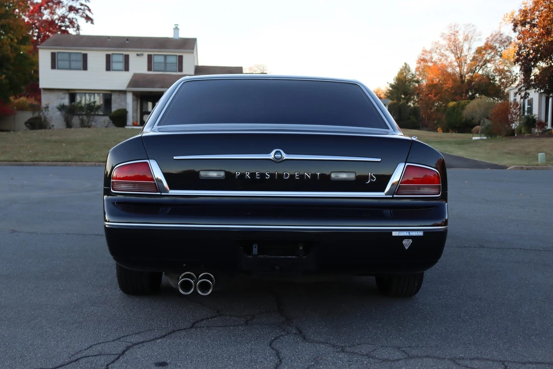 1994 Nissan President 3rd Gen - Image 13 of 31