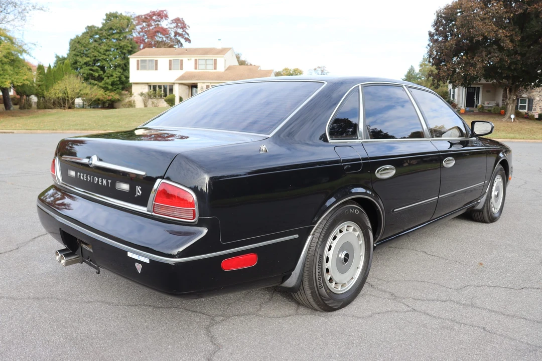 1994 Nissan President 3rd Gen - Image 12 of 31