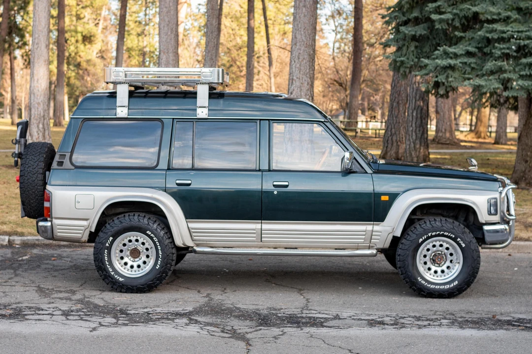 1994 Nissan Patrol 4th Gen - Image 3 of 31