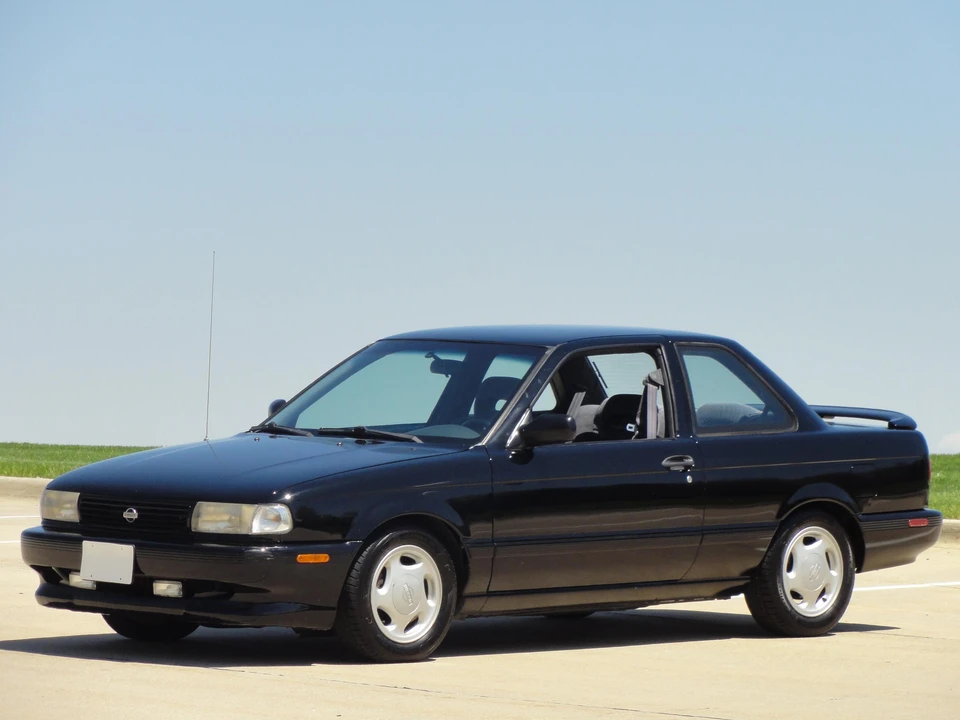 1994 Nissan Sentra 3rd Gen - Image 7 of 31