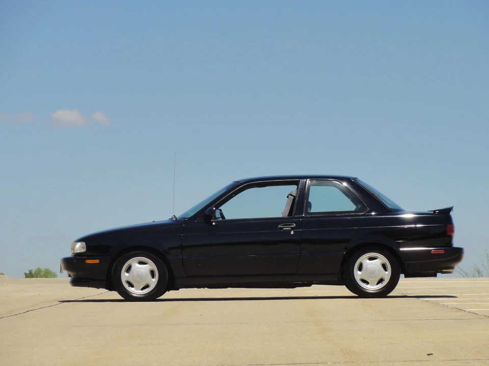 1994 Nissan Sentra 3rd Gen - Image 9 of 31