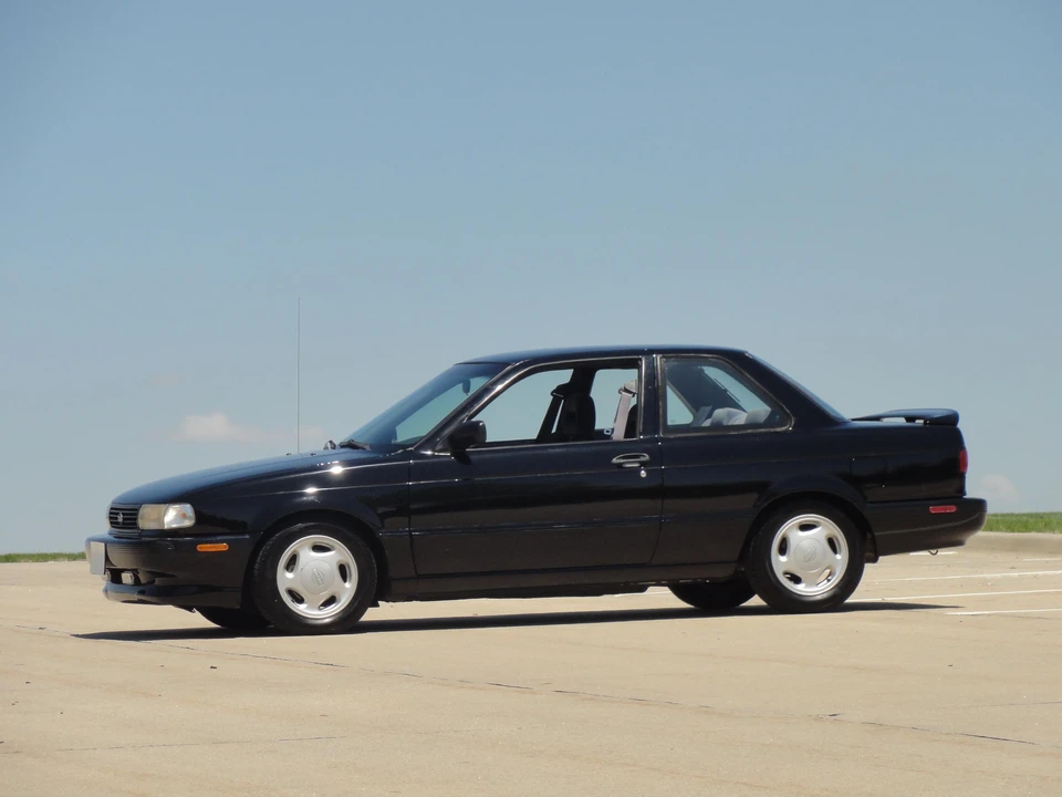 1994 Nissan Sentra 3rd Gen - Image 8 of 31