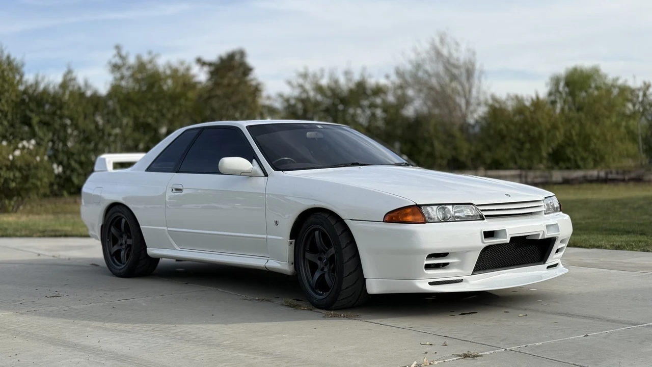 1994 Nissan R32 Skyline 8th Gen - Image 17 of 31