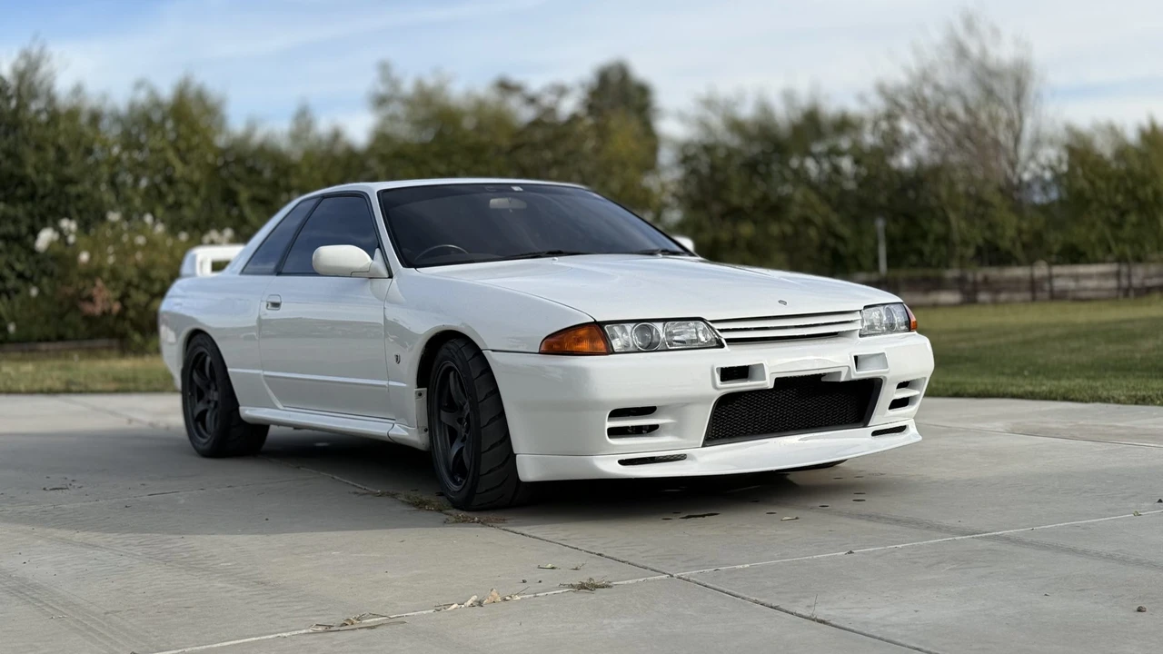 1994 Nissan R32 Skyline 8th Gen - Image 18 of 31