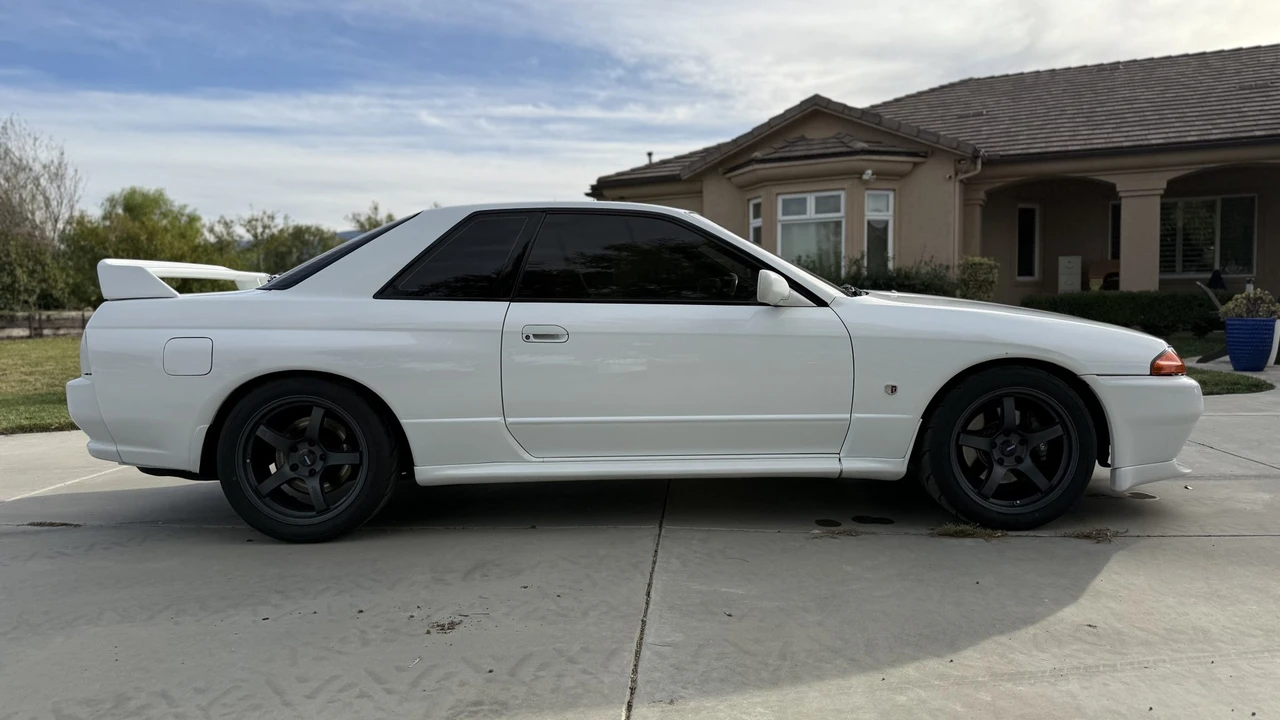 1994 Nissan R32 Skyline 8th Gen - Image 13 of 31