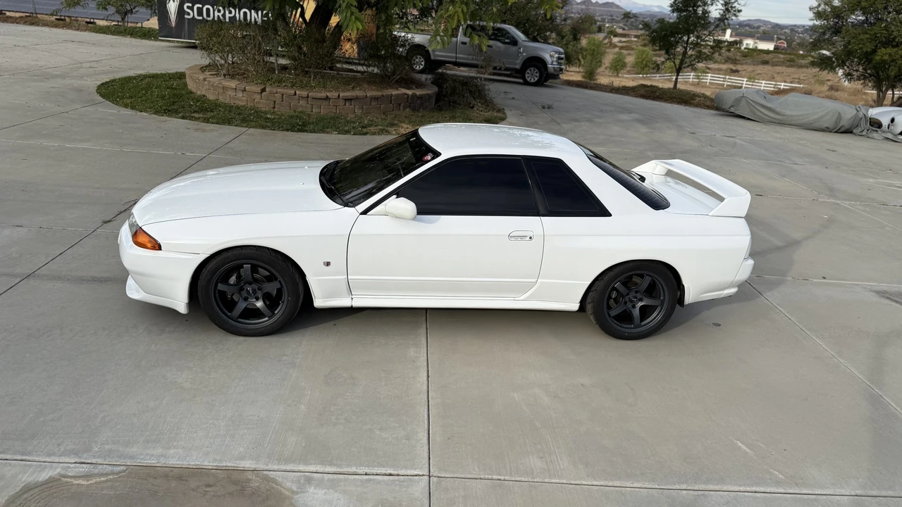 1994 Nissan R32 Skyline 8th Gen - Image 5 of 31
