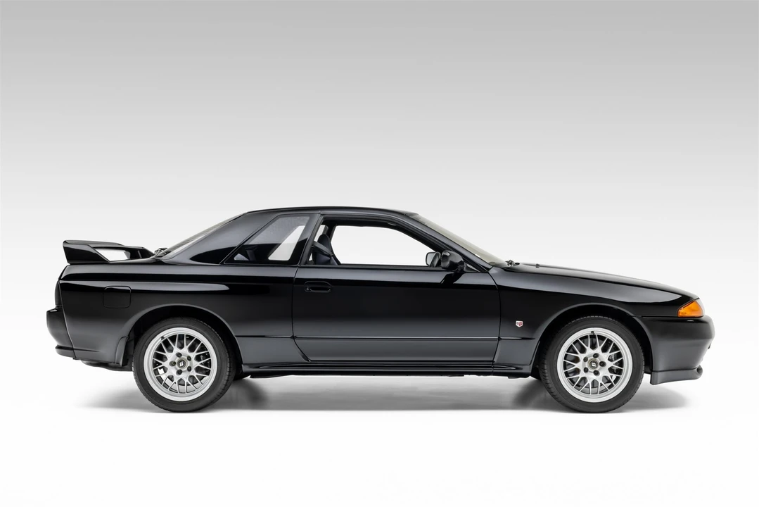 1994 Nissan R32 Skyline 8th Gen - Image 15 of 31