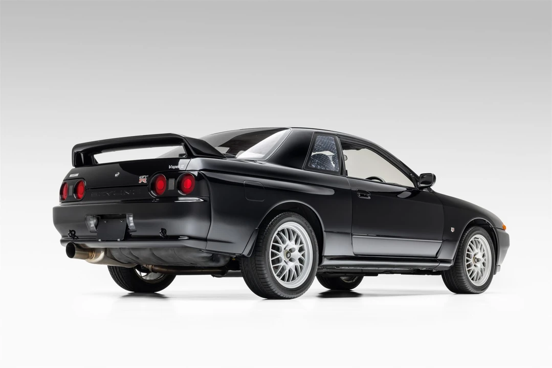 1994 Nissan R32 Skyline 8th Gen - Image 14 of 31