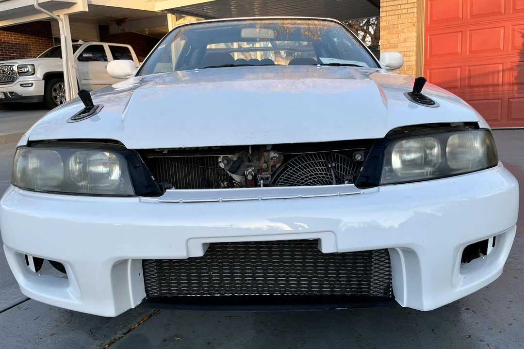 1994 Nissan R33 Skyline 9th Gen - Image 2 of 31