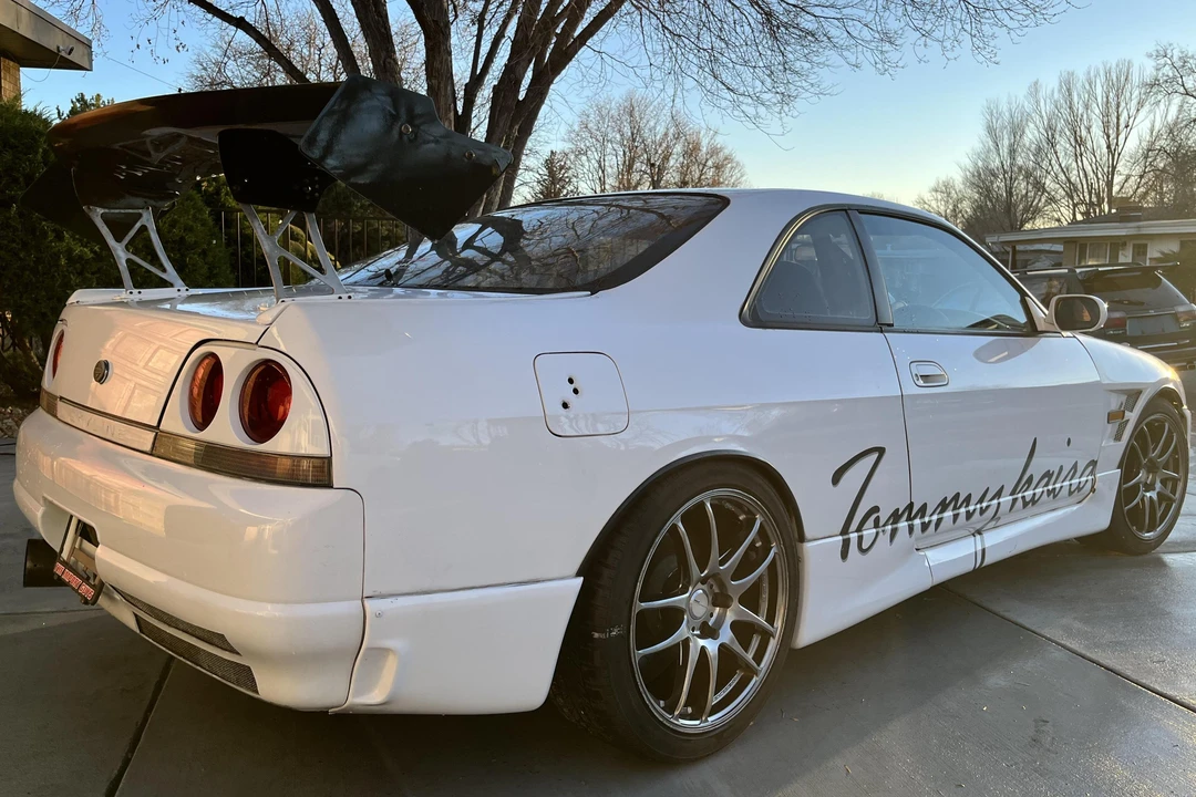 1994 Nissan R33 Skyline 9th Gen - Image 4 of 31
