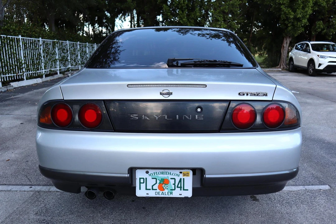 1994 Nissan R33 Skyline 9th Gen - Image 5 of 31