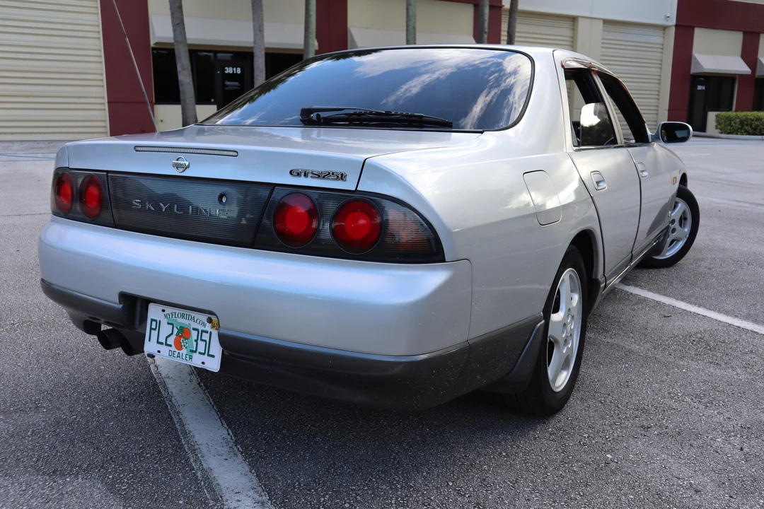 1994 Nissan R33 Skyline 9th Gen - Image 16 of 31