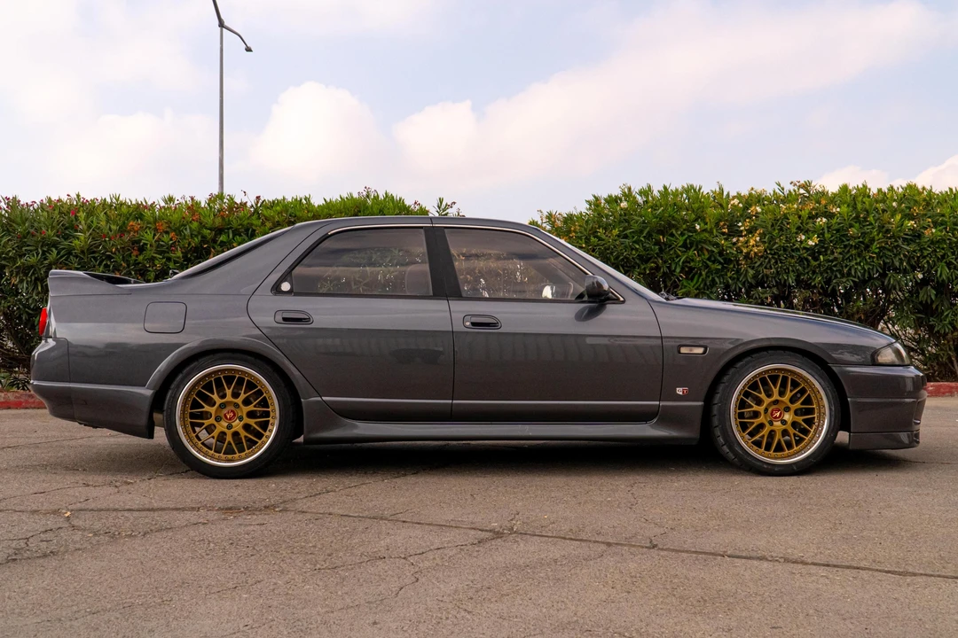 1994 Nissan R33 Skyline 9th Gen - Image 3 of 31