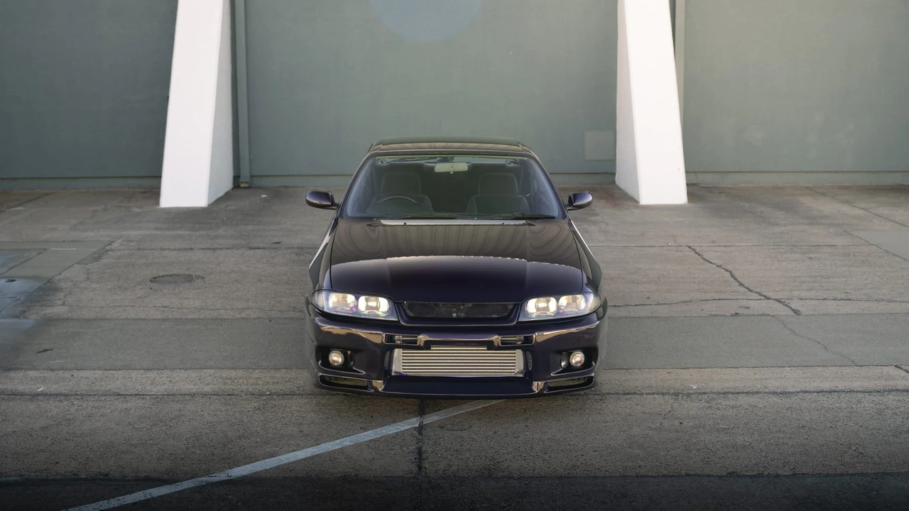 1994 Nissan R33 Skyline 9th Gen - Image 6 of 31