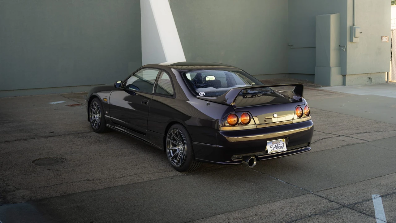 1994 Nissan R33 Skyline 9th Gen - Image 22 of 31