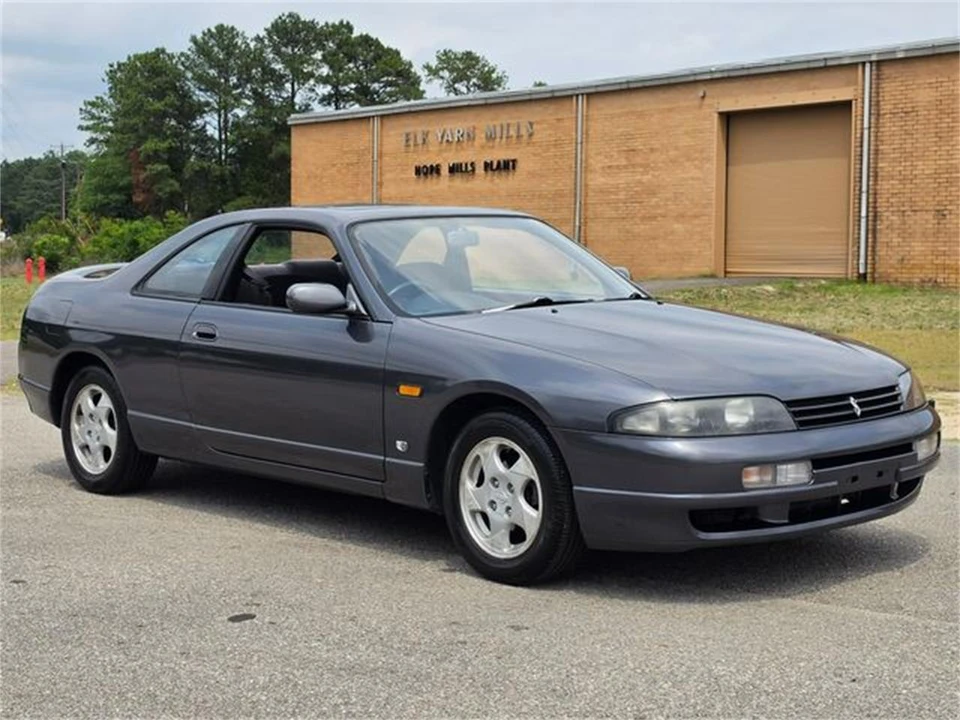 1994 Nissan R32 Skyline 8th Gen - Image 5 of 31