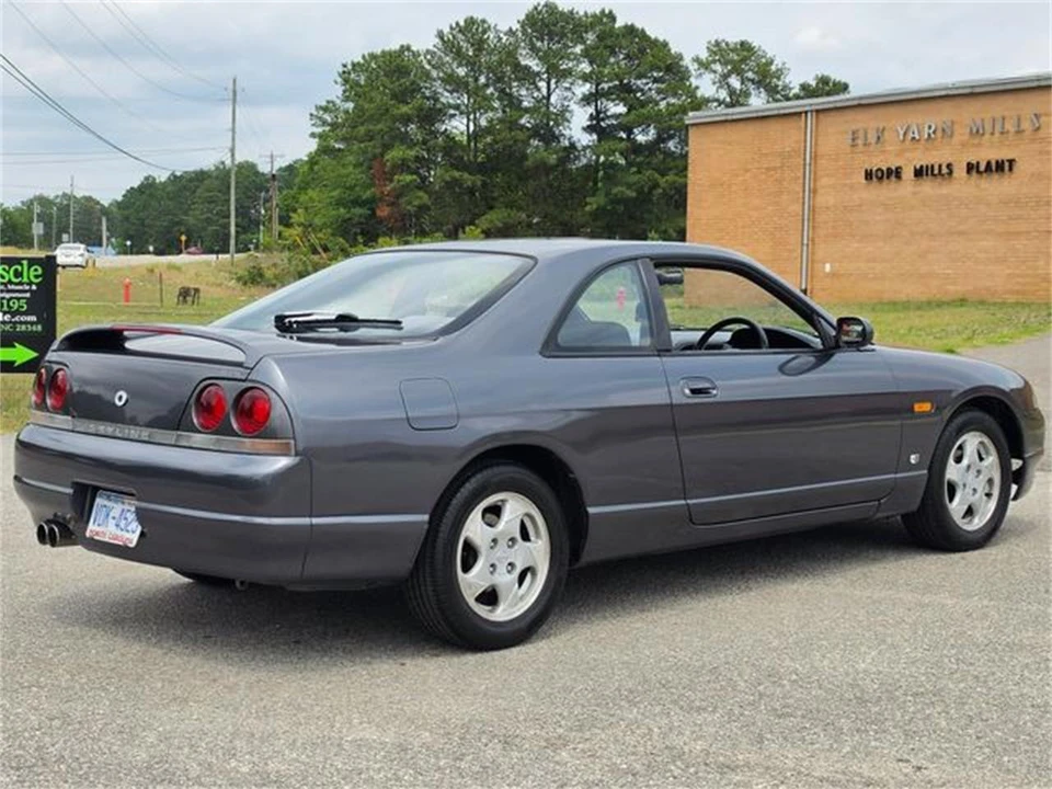 1994 Nissan R32 Skyline 8th Gen - Image 7 of 31