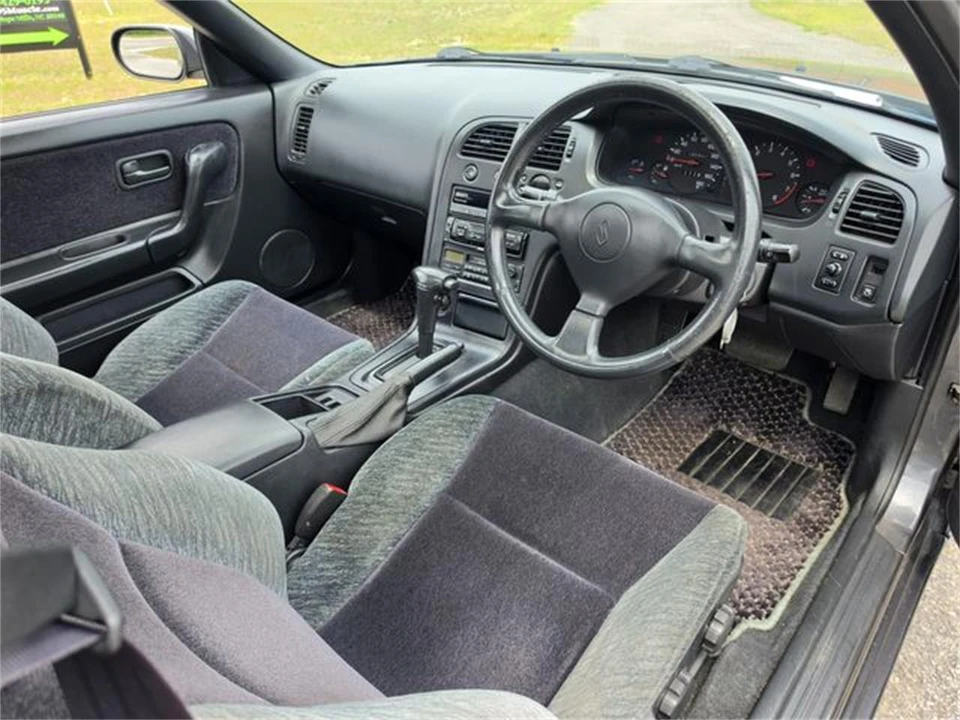 1994 Nissan R32 Skyline 8th Gen - Image 16 of 31