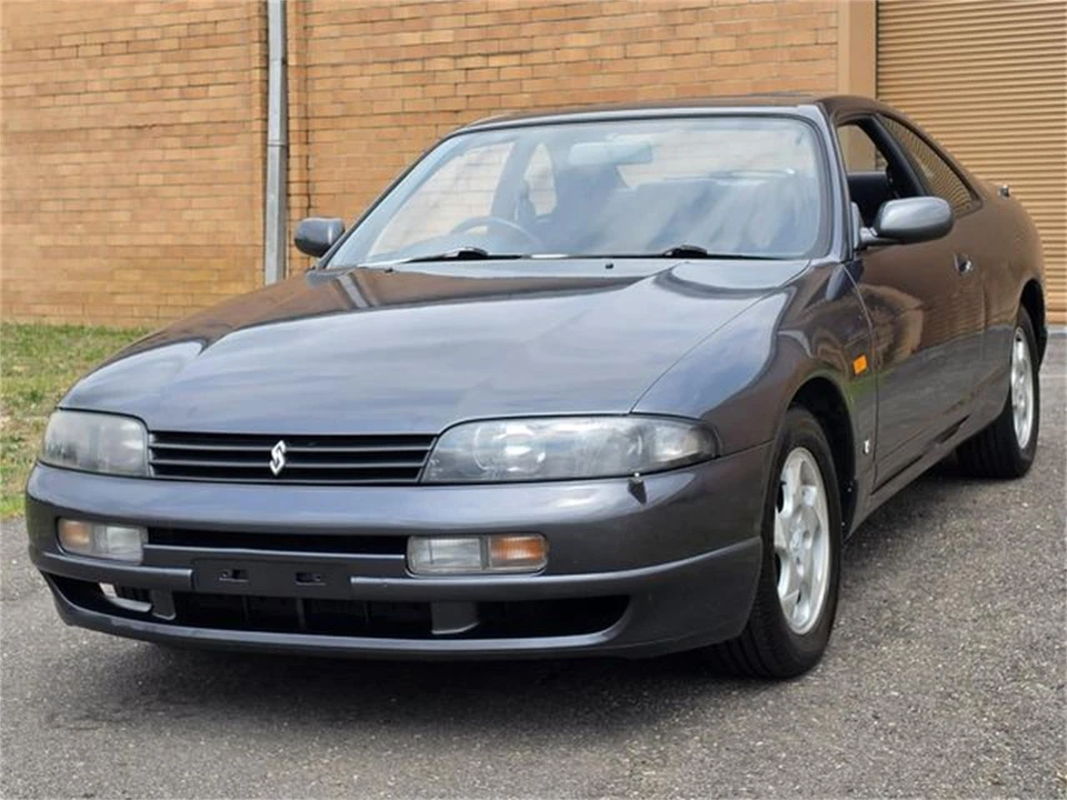 1994 Nissan R32 Skyline 8th Gen - Image 2 of 31