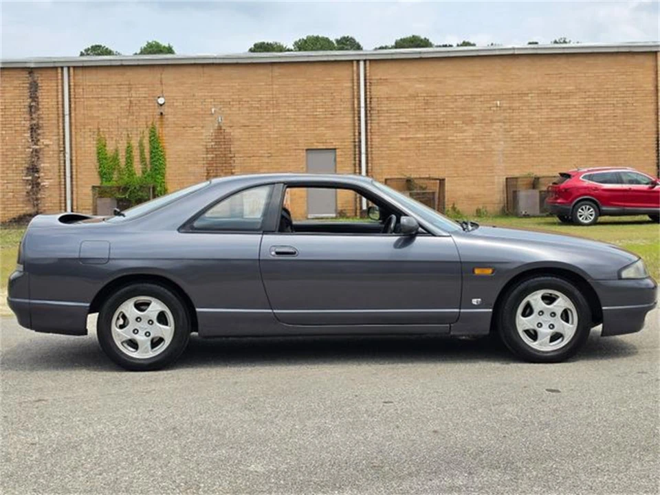 1994 Nissan R32 Skyline 8th Gen - Image 6 of 31