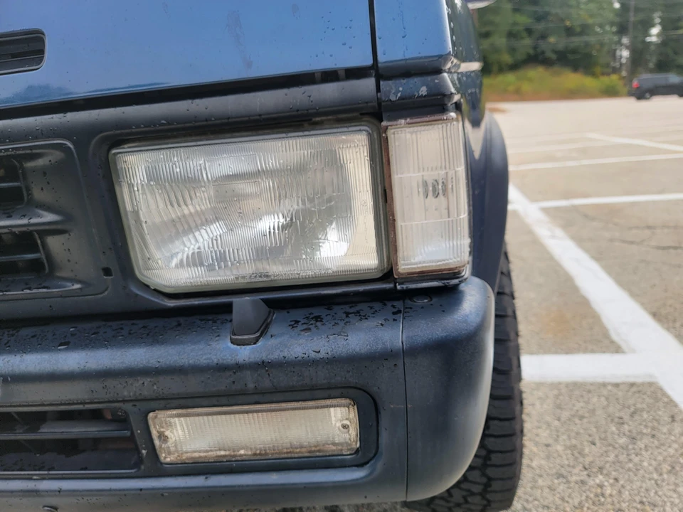 1994 Nissan Pathfinder 1st Gen - Image 25 of 31