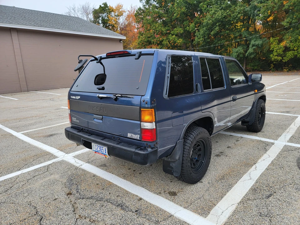 1994 Nissan Pathfinder 1st Gen - Image 16 of 31