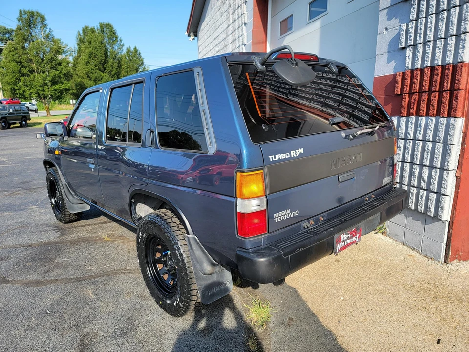 1994 Nissan Pathfinder 1st Gen - Image 14 of 31