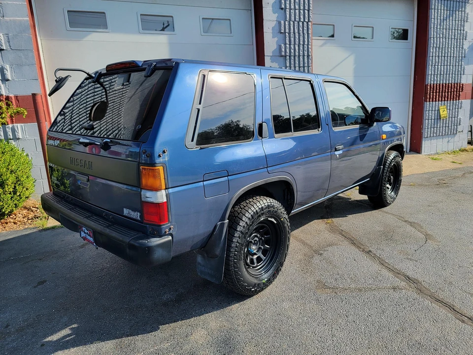 1994 Nissan Pathfinder 1st Gen - Image 17 of 31