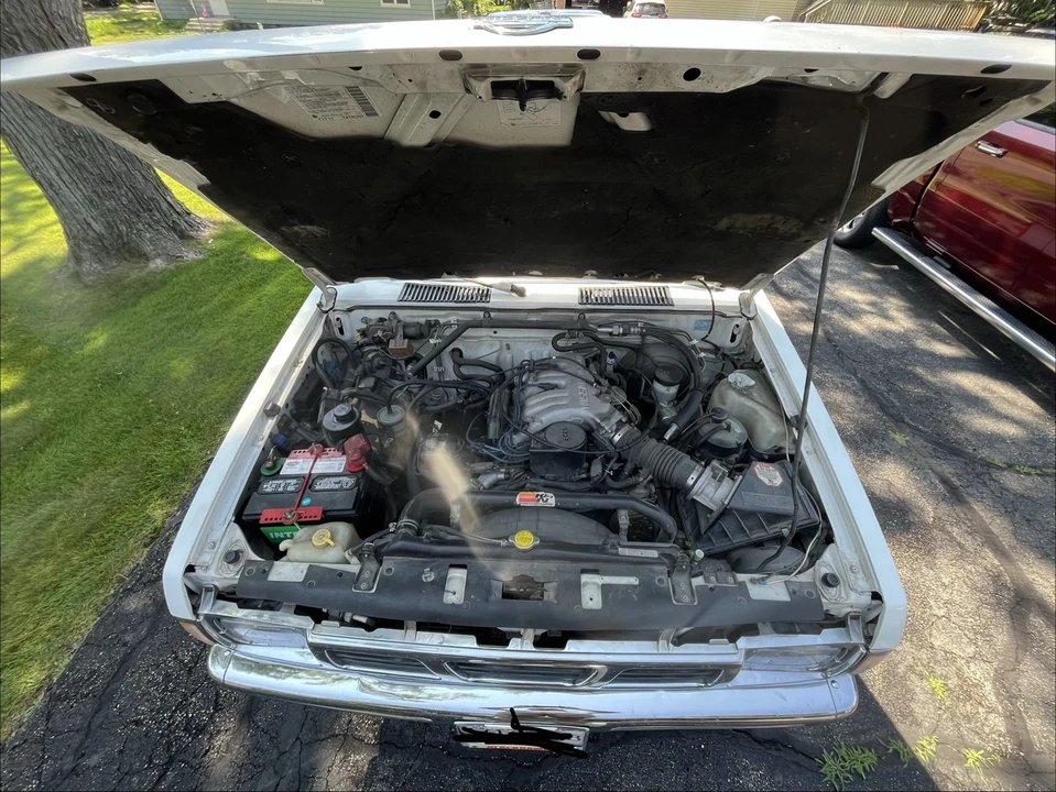 1994 Nissan Sentra - Image 18 of 20