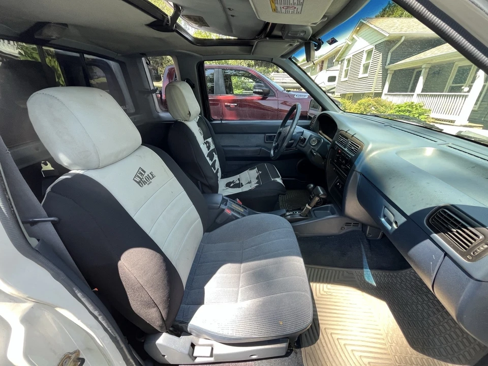 1994 Nissan - Image 16 of 21