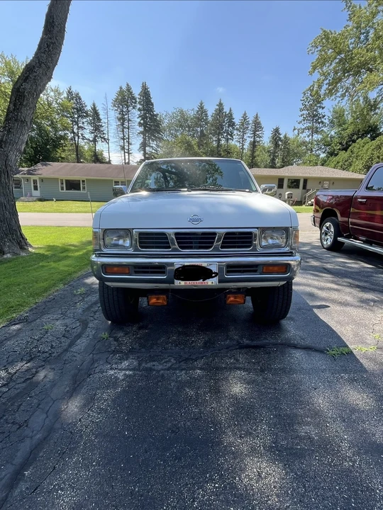 1994 Nissan - Image 3 of 21