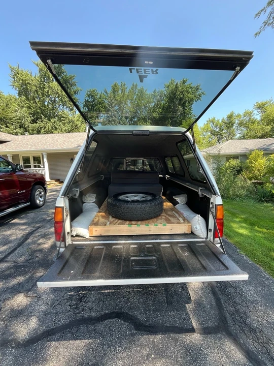 1994 Nissan - Image 9 of 21