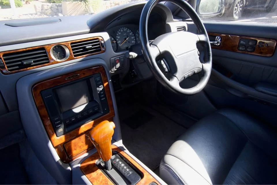 1994 Nissan Cima 2nd Gen - Image 11 of 17