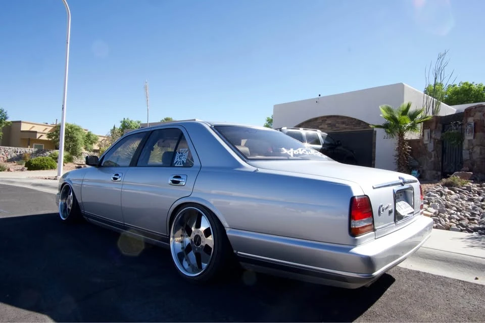 1994 Nissan Cima 2nd Gen - Image 5 of 17