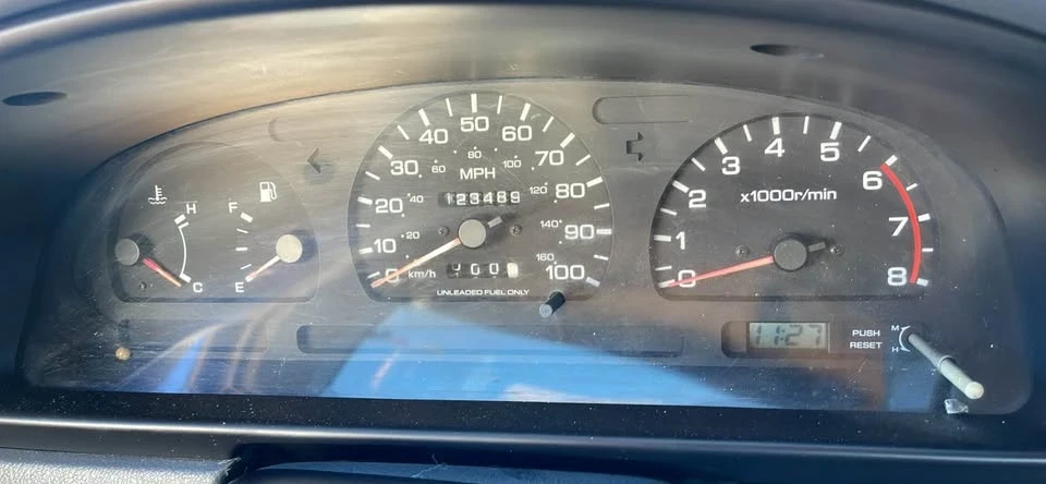 1994 Nissan Frontier - Image 10 of 11