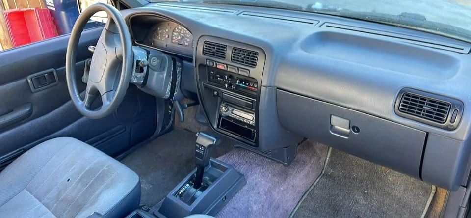 1994 Nissan Frontier - Image 11 of 11