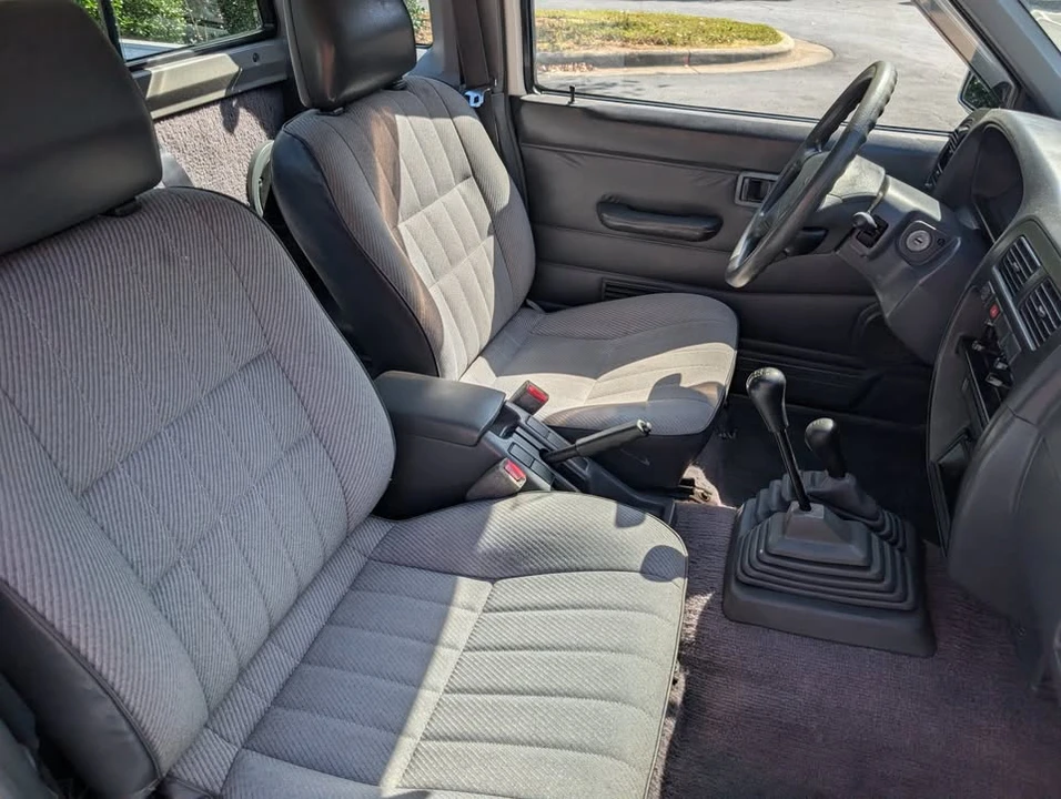 1994 Nissan Frontier - Image 16 of 20