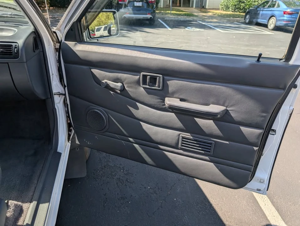 1994 Nissan Frontier - Image 17 of 20