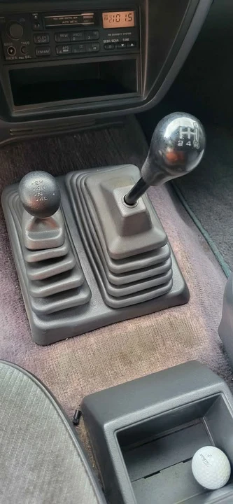 1994 Nissan Frontier - Image 4 of 11