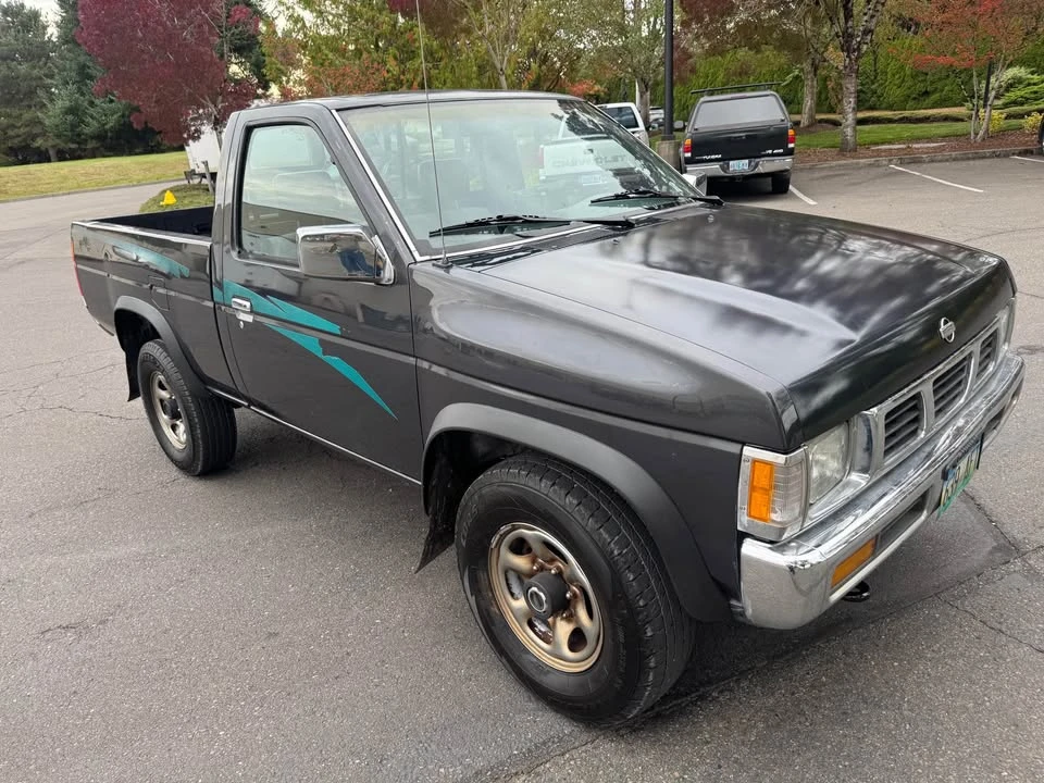 1994 Nissan Frontier - Image 13 of 16