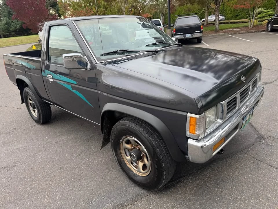 1994 Nissan Frontier - Image 2 of 16
