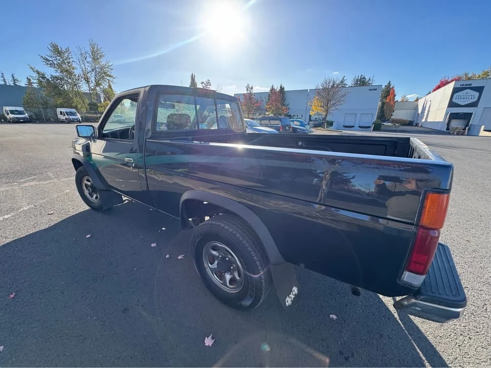 1994 Nissan Frontier - Image 6 of 16