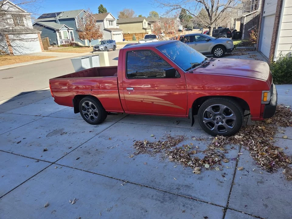 1994 Nissan Frontier - Image 5 of 5