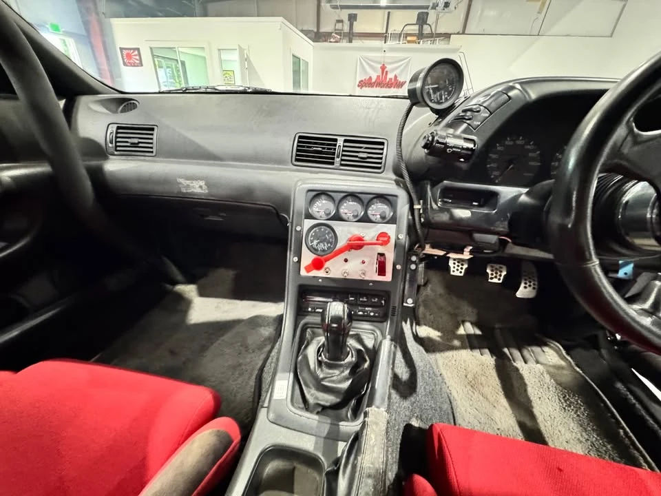 1994 Nissan Skyline - Image 15 of 20
