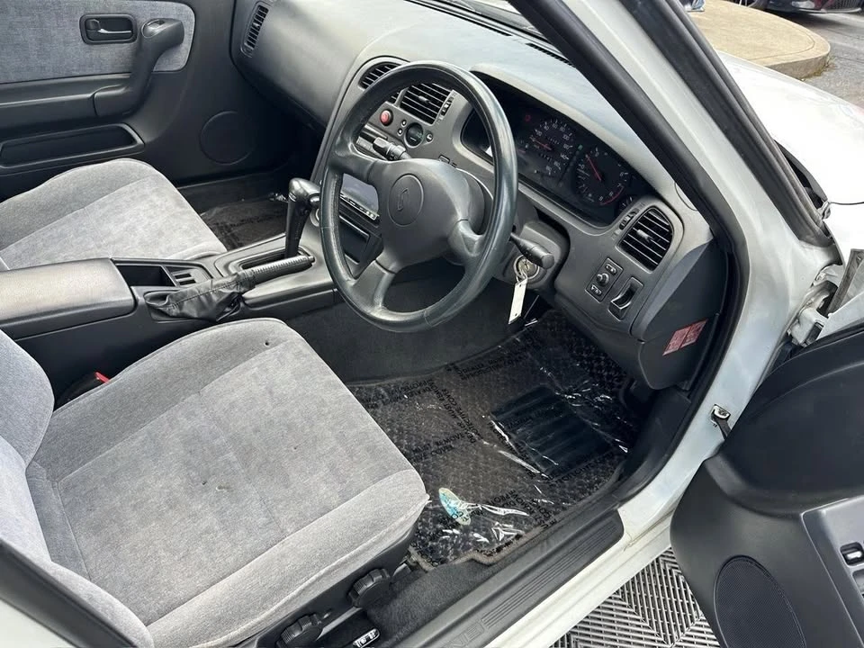 1994 Nissan Skyline - Image 16 of 19