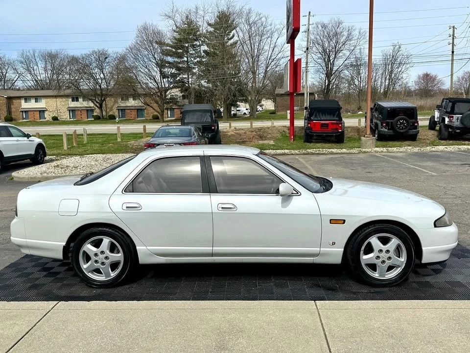 1994 Nissan Skyline - Image 14 of 19
