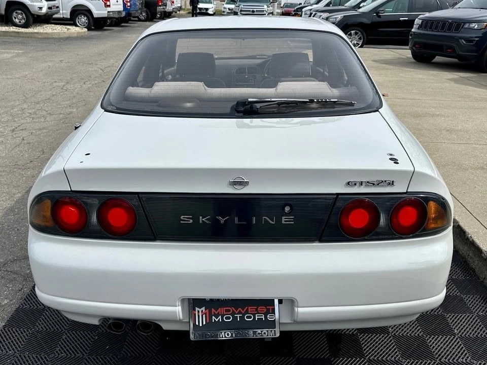 1994 Nissan Skyline - Image 9 of 19