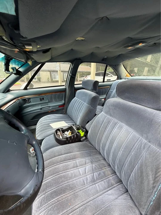 1994 Oldsmobile 88 - Image 11 of 14